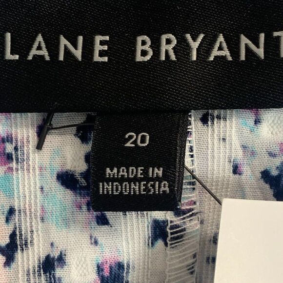 Lane Bryant sz 20 1X Blouse Floral Cropped Long Sleeve V-neck  New NWT - Picture 8 of 10